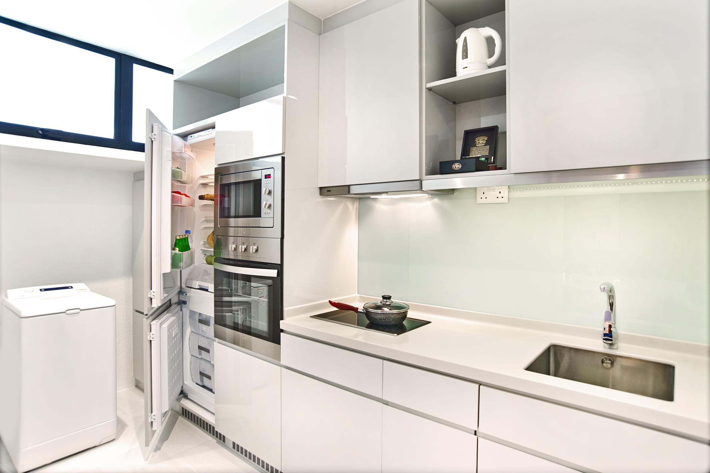 Goodwood Park Hotel Singapore Eksteriør billede A typical kitchen in a serviced apartment