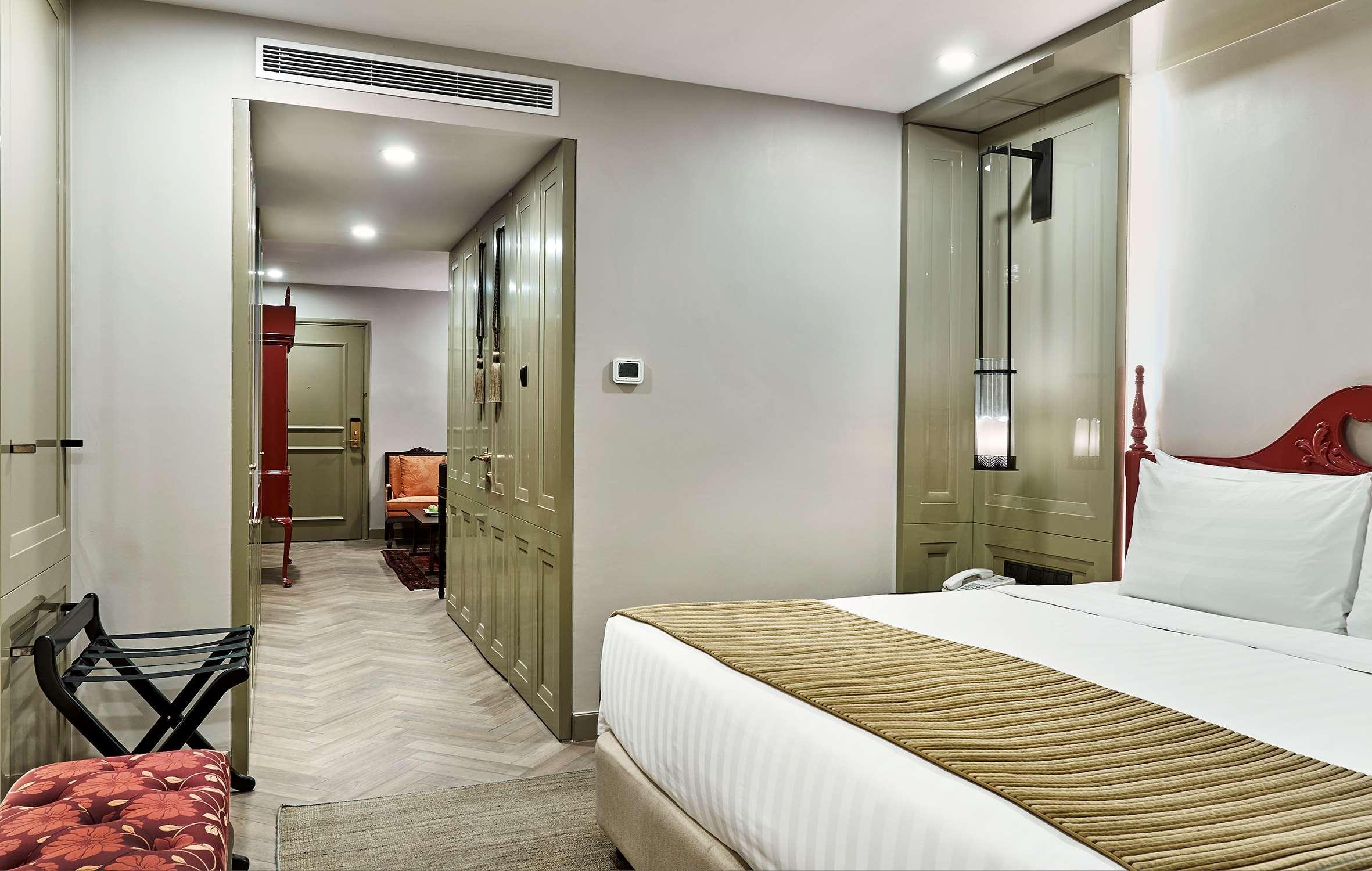 Goodwood Park Hotel Singapore Værelse billede A room at the hotel