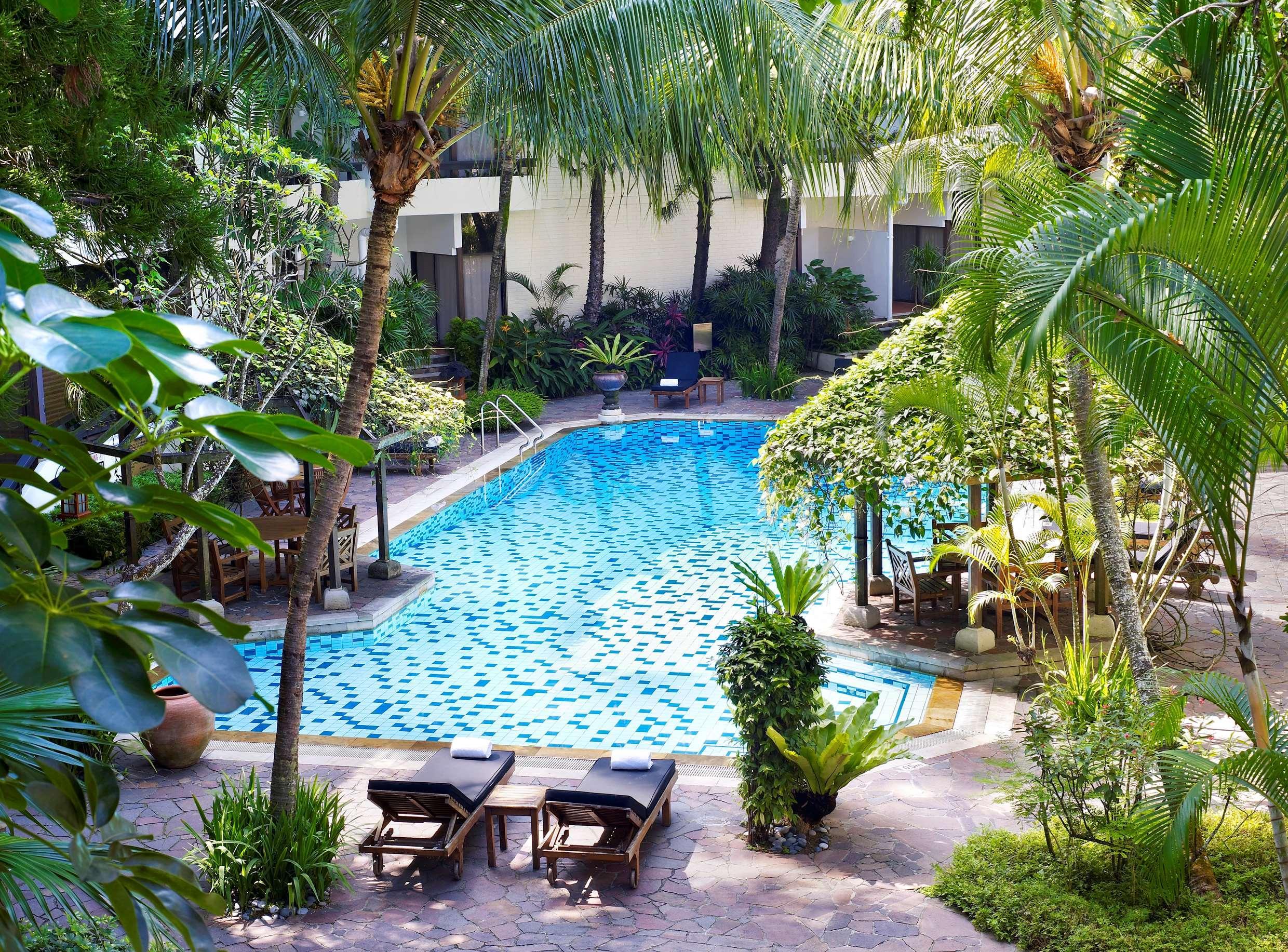 Goodwood Park Hotel Singapore Faciliteter billede The swimming pool at the hotel